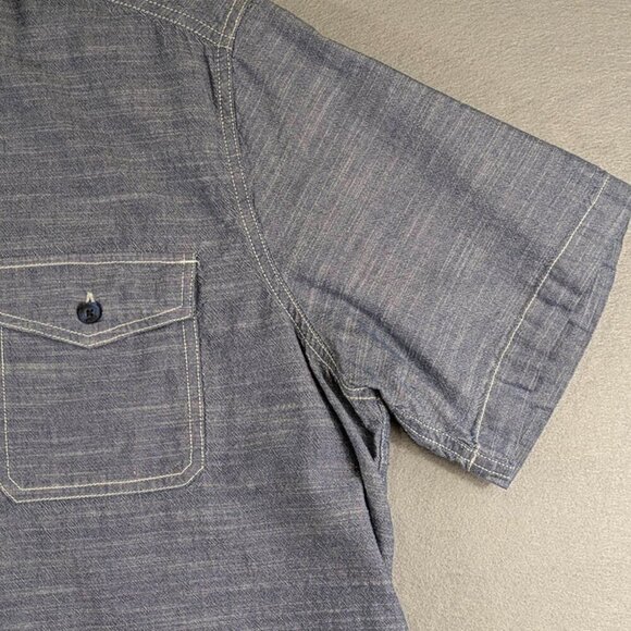 Woolrich Chambrey Shirt Mens XL Button Up Denim Blue Short Sleeve Vacation Beach - Picture 2 of 12